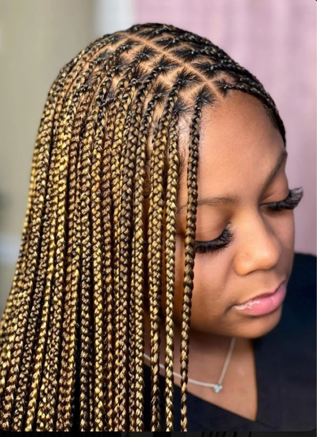 Knotless Braids and  cornrows - photo 2