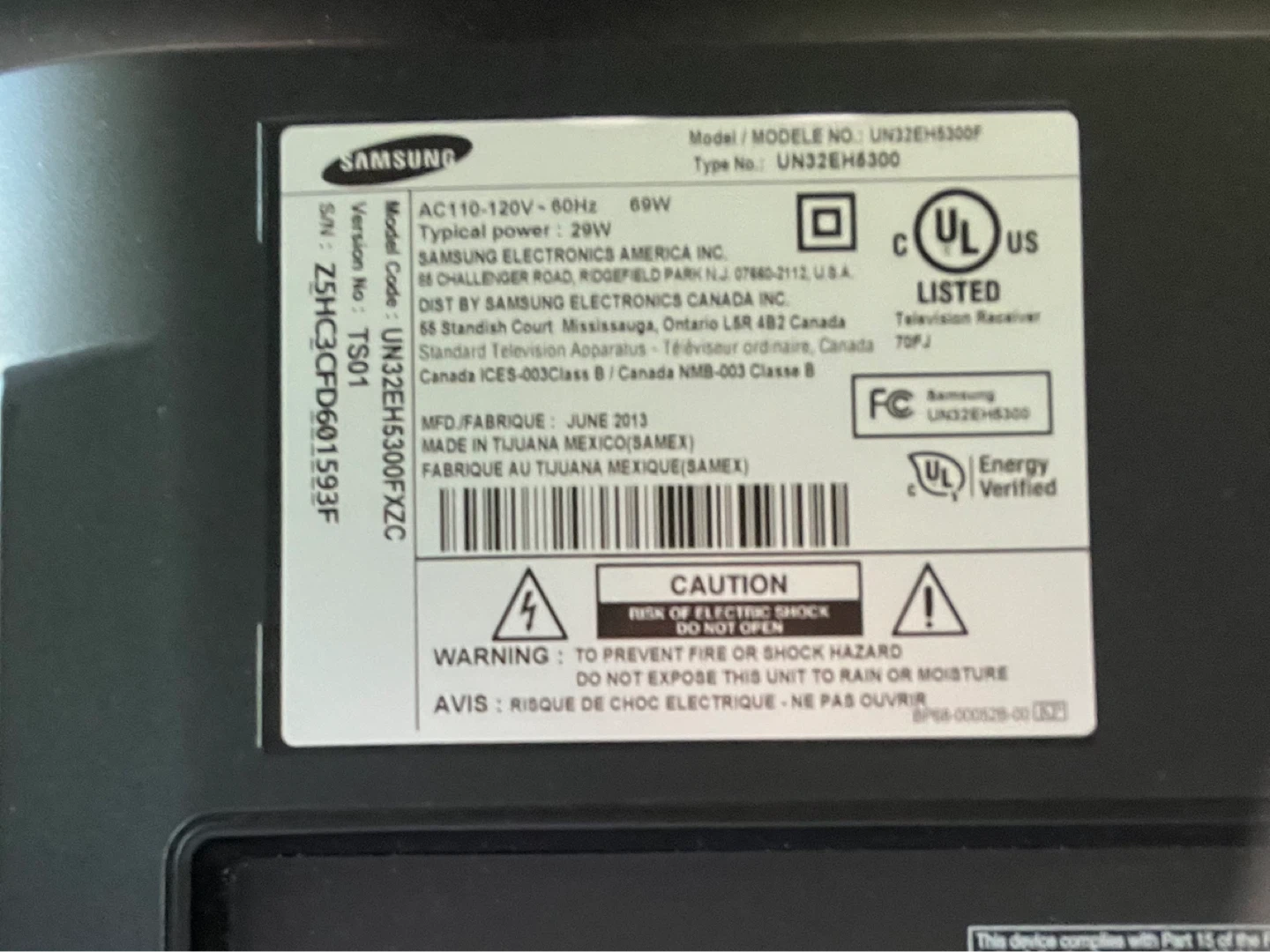 32” Samsung 1080p smart TV - photo 2