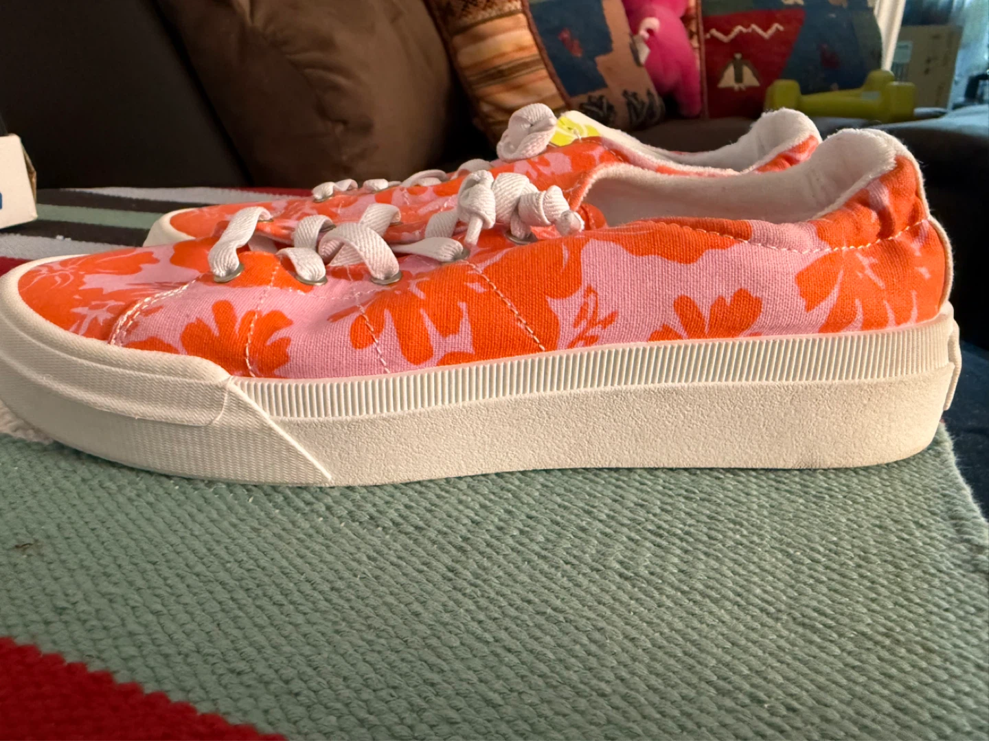 Roxy Kate Bosworth Women's Floral Canvas Sneakers - photo 2