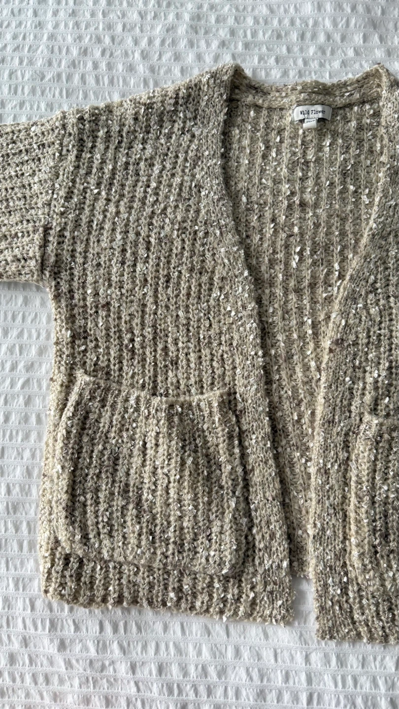 WILLOW FLOWER Knit Cardigan with Pockets