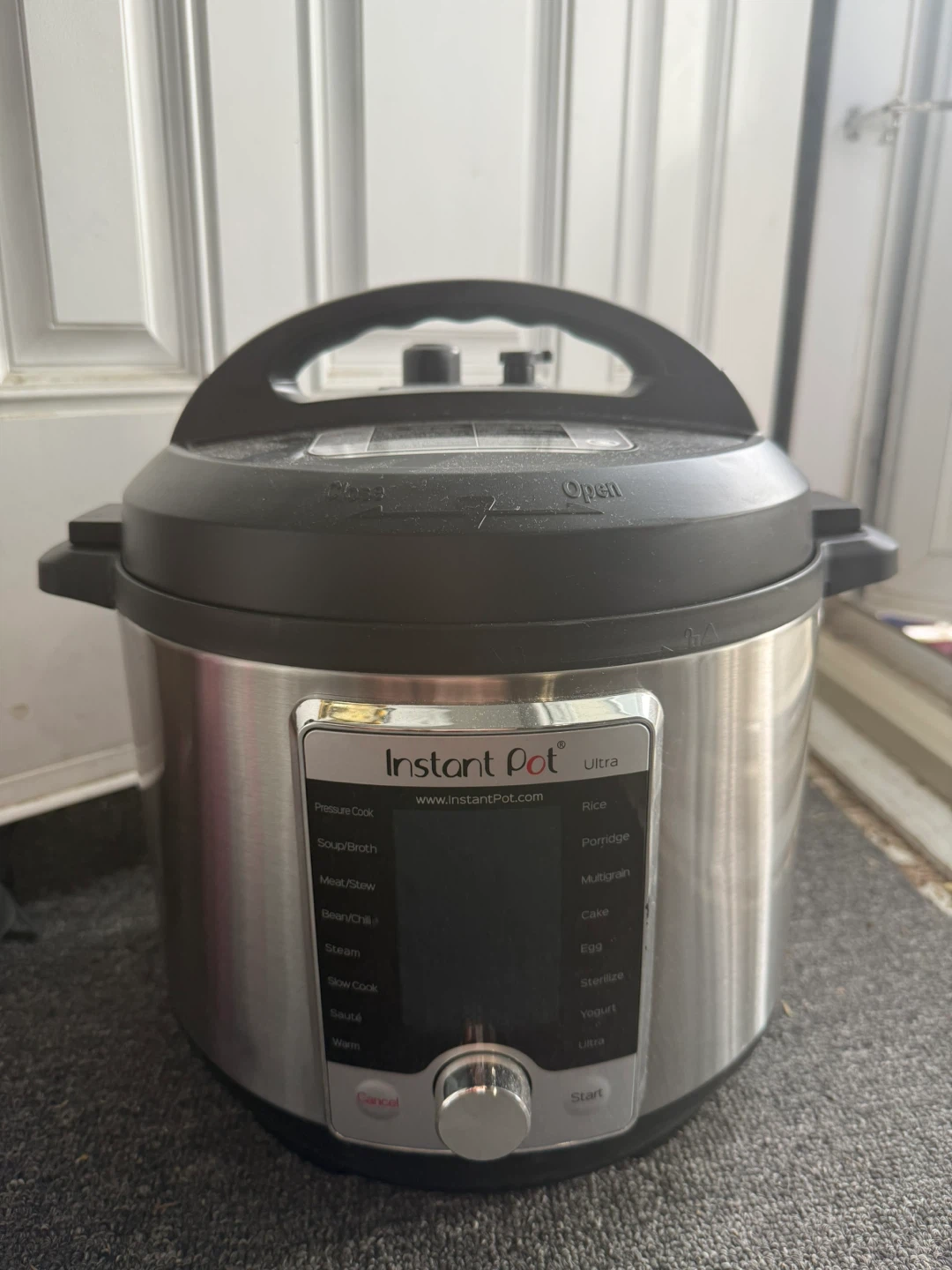 Instant Pot Ultra Pressure Cooker