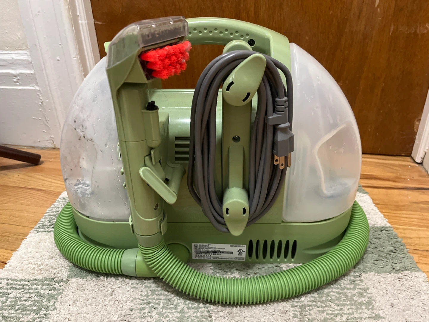 Bissell Little Green Portable Carpet Cleaner - photo 2