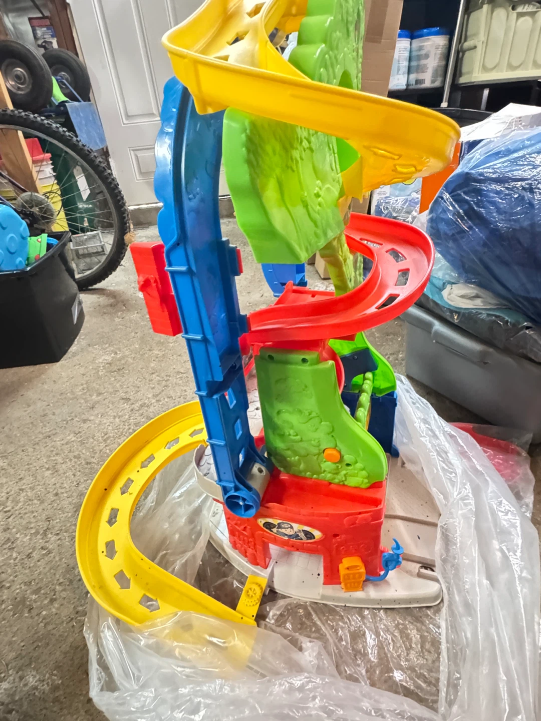 Fisher-Price Little People Garage Tower Playset - photo 2