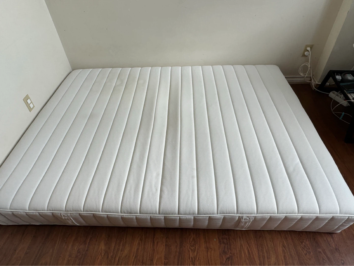 ikea White Queen Mattress
