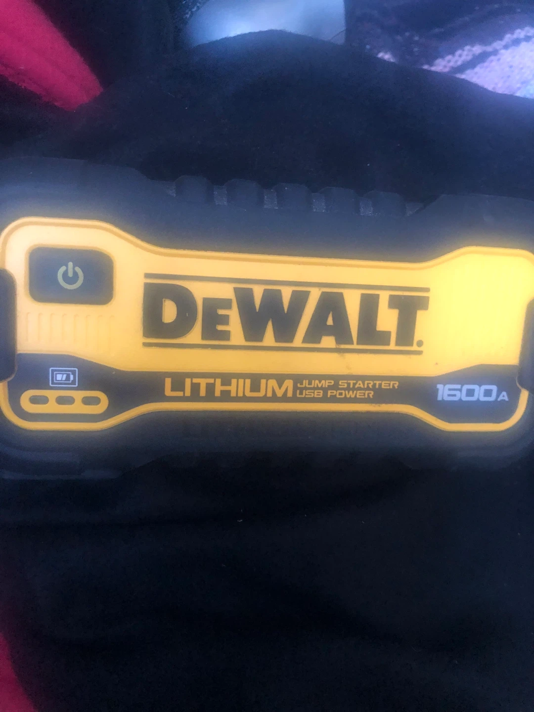 DeWalt 1600A Lithium Jump Starter & USB Power