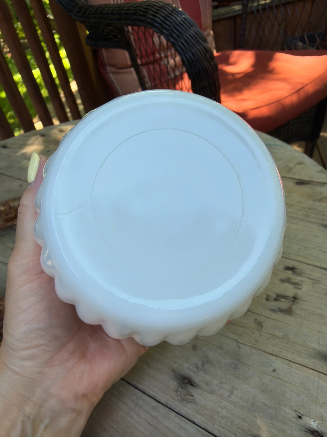 Vintage White Milk Glass Ruffled Vase - photo 3
