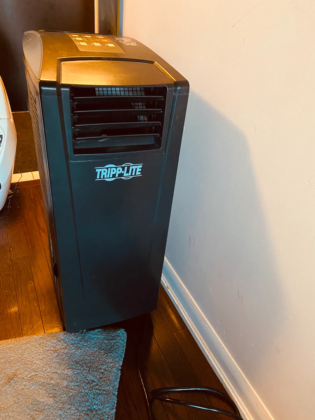 TRIPP-LITE Portable Air Conditioner