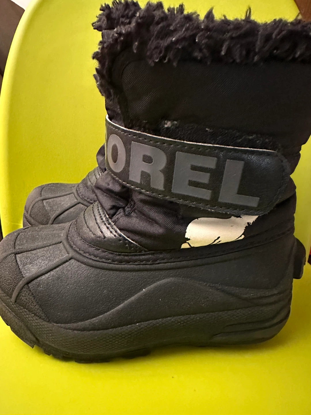 Sorel Black Winter Boots - Kids Size 10 - photo 4