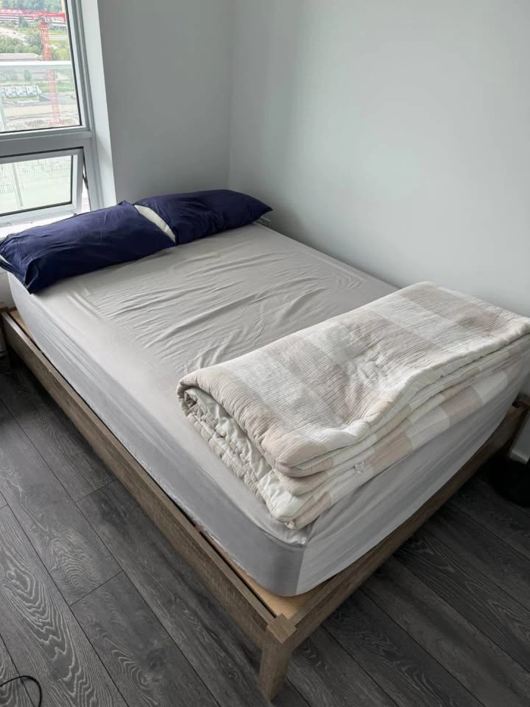 Bed + Mattress - photo 2