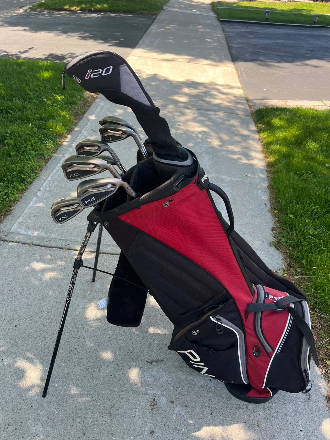 Ping G25 10-piece Golf Club Set with Bag and Balls