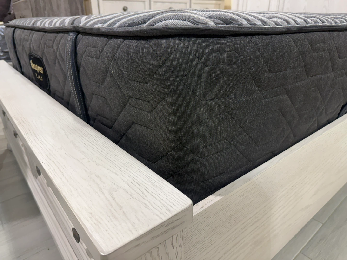 Beautyrest Black Mattress - photo 3