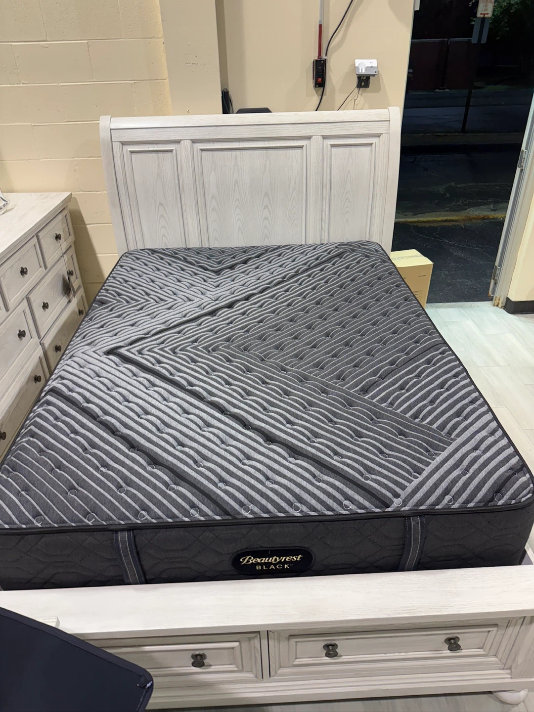 Beautyrest Black Mattress - photo 5