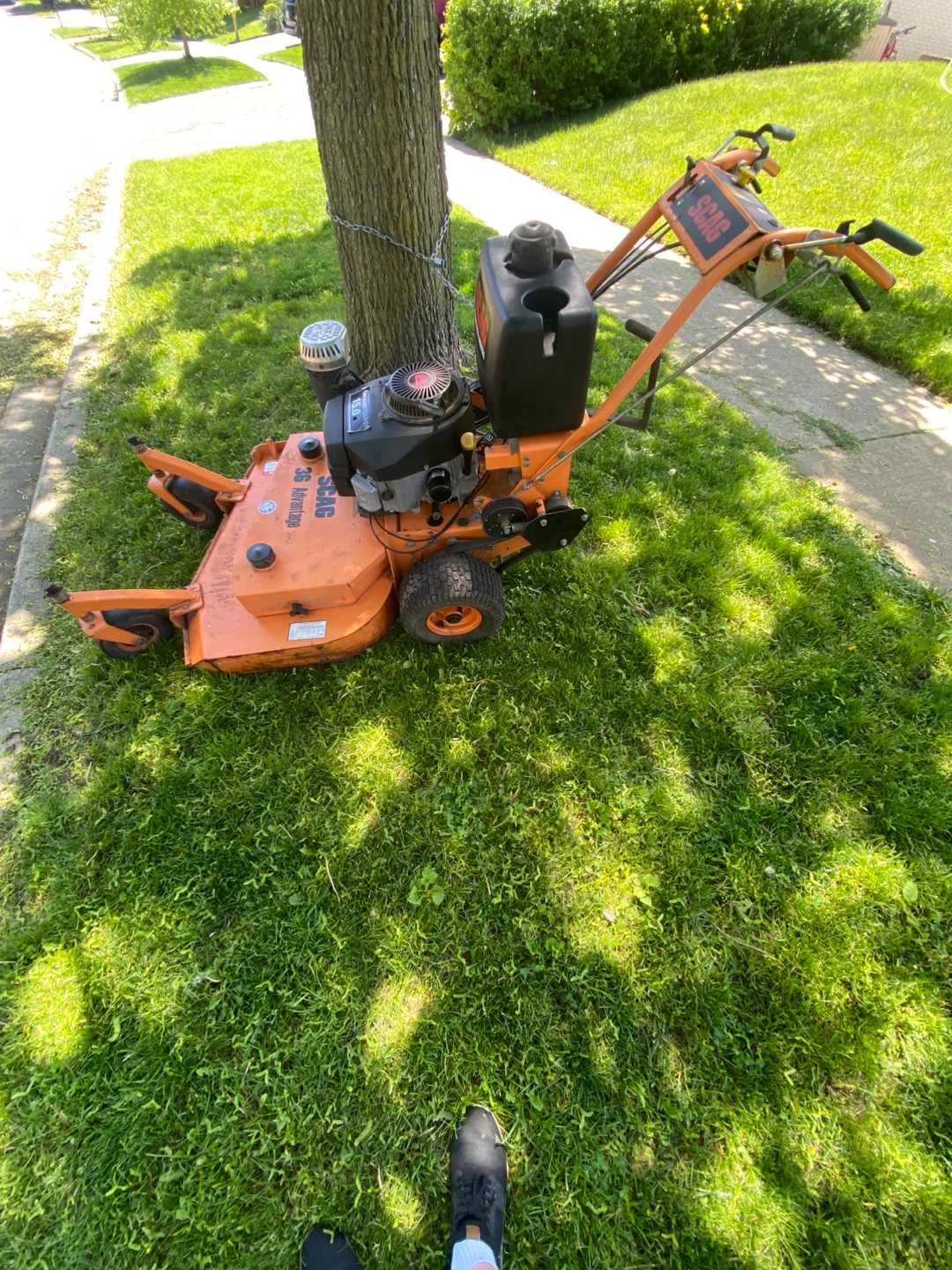 Scag 36 Advantage Commercial Zero Turn Mower - photo 2