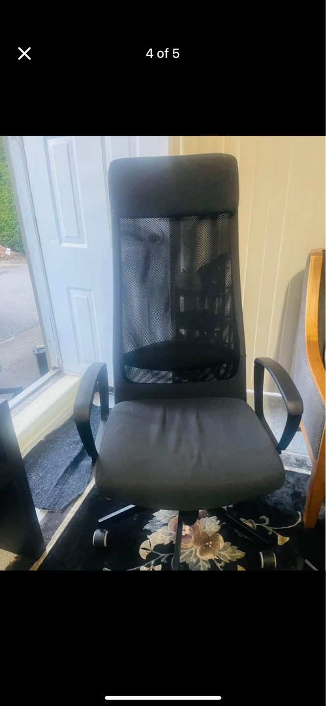 Black Mesh Office Chair - photo 3