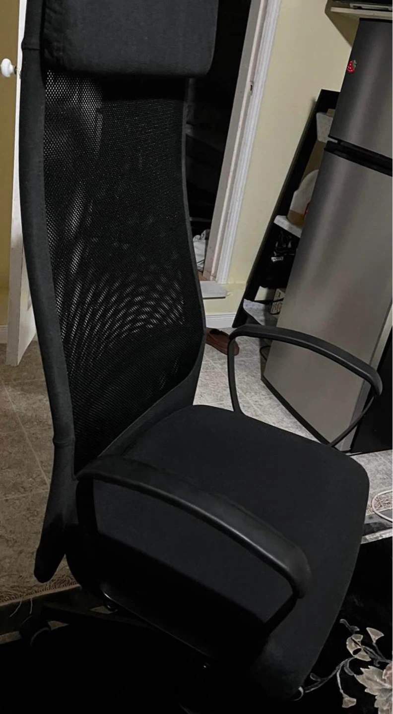 Black Mesh Office Chair - photo 2