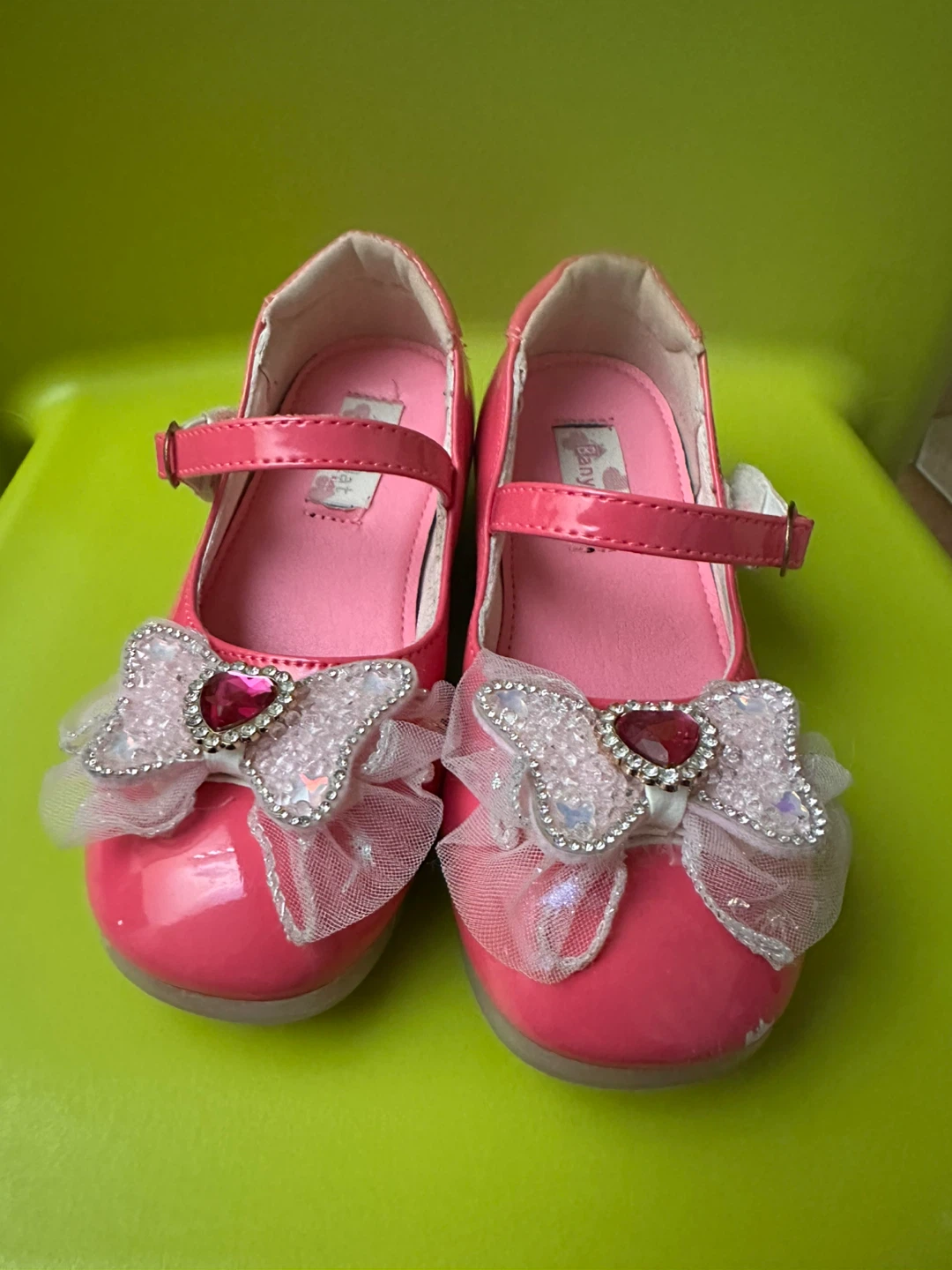 Kids Pink Patent Mary Jane Shoes size 11 - photo 2