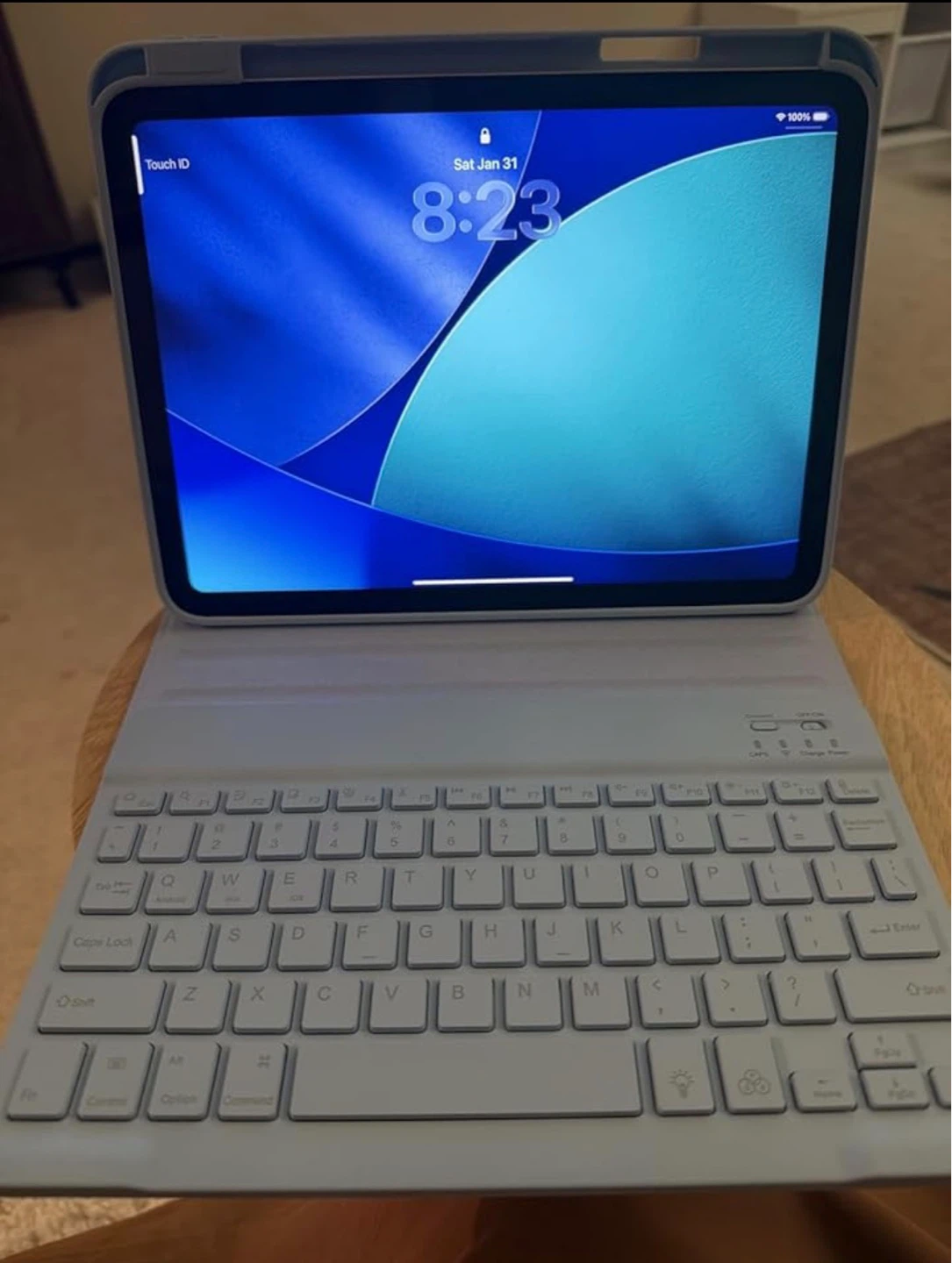 iPad 11th/10th Gen Case with Keyboard