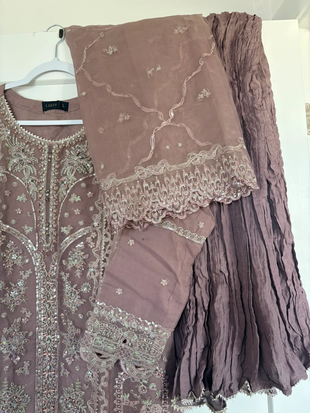 3 piece Pakistani dress size large brand new - photo 2