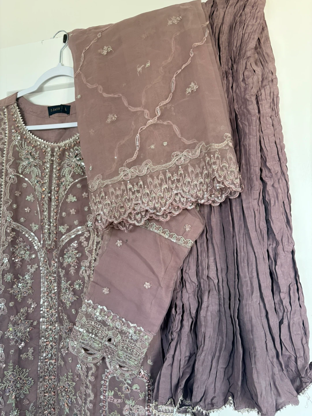3 piece Pakistani dress size large brand new