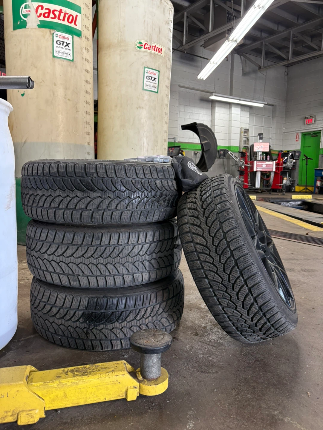 Set of 4 Bridgestone 19” Winter Tires with Rims - 225/40 R19 - photo 3
