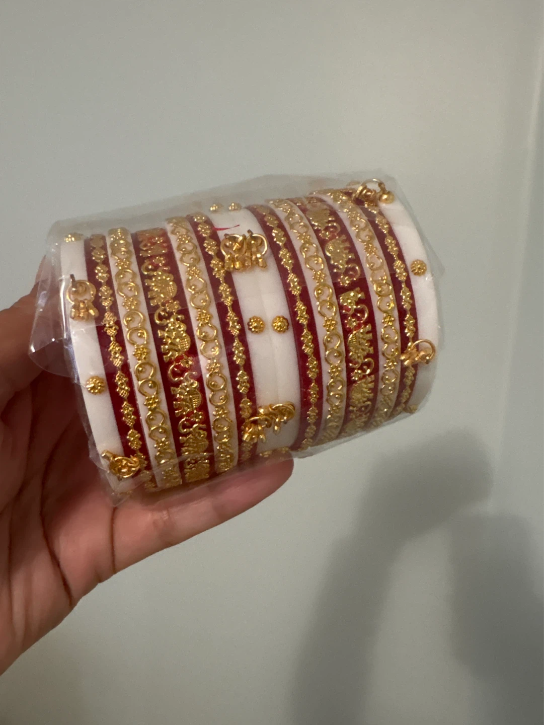 Wedding bangles - Wedding chura - Set of Red and White Bangles