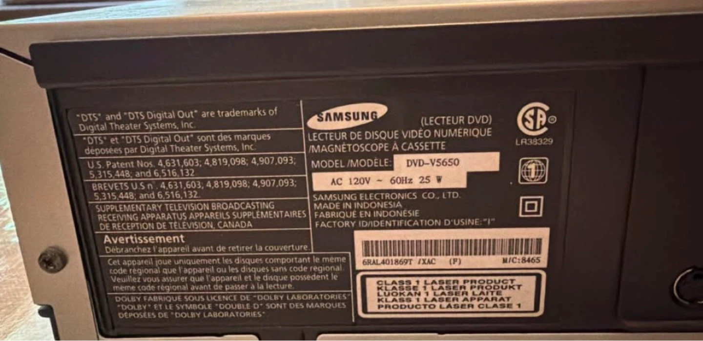 Samsung VHS / DVD Combo Player - Like New - photo 2