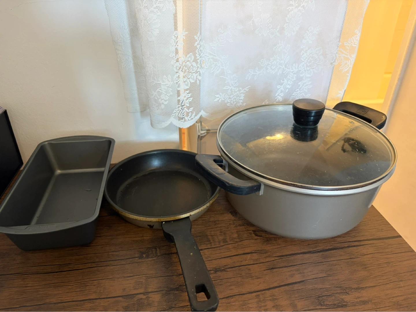 Assorted Cookware Set (Huge pot, pan, baking) - photo 2