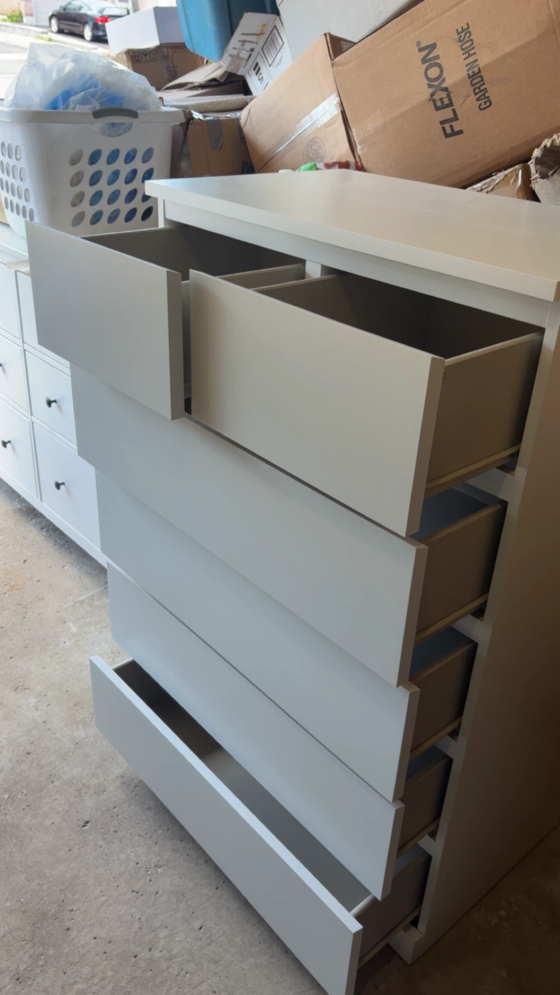 White ikea malm 6-Drawer Dresser - photo 2