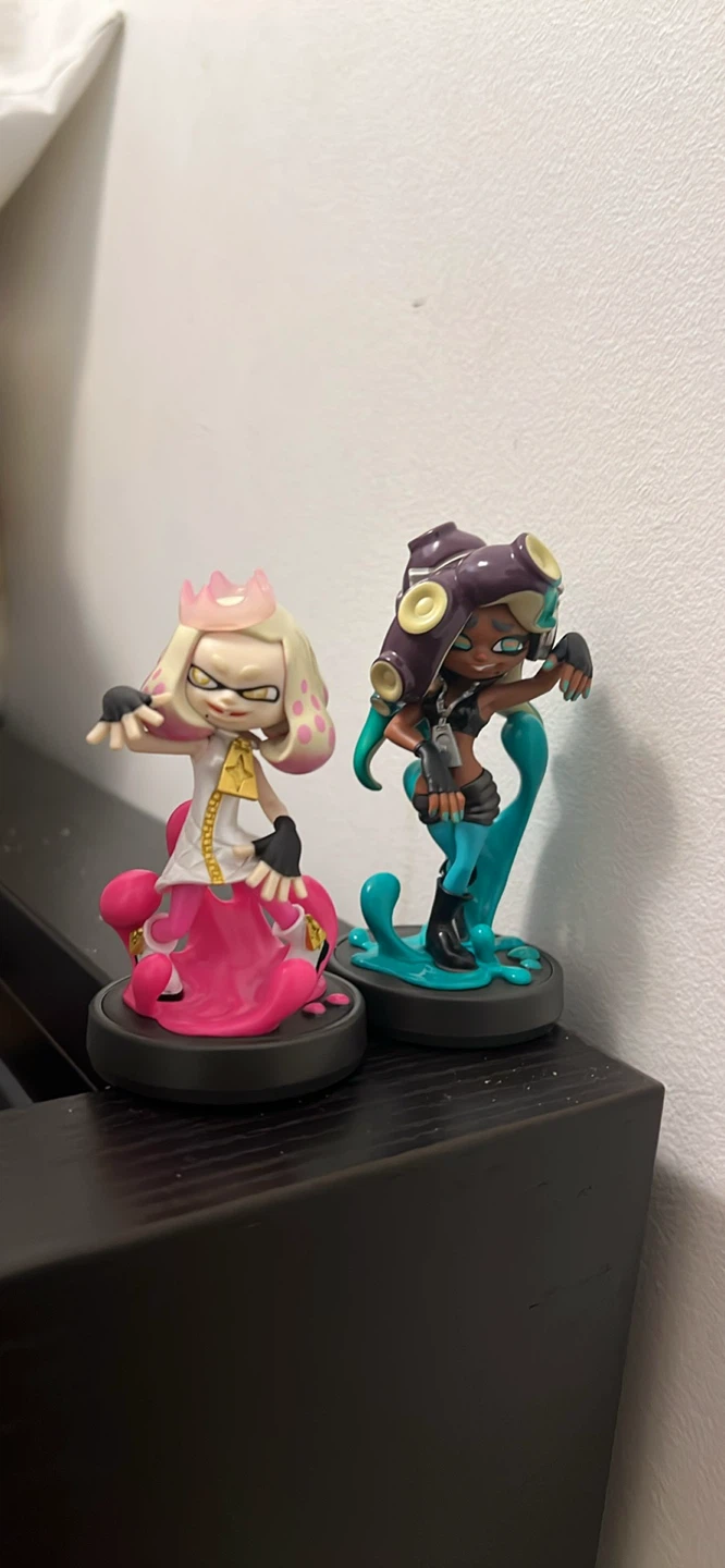 Splatoon 2 Amiibo Figures (Pearl & Marina)