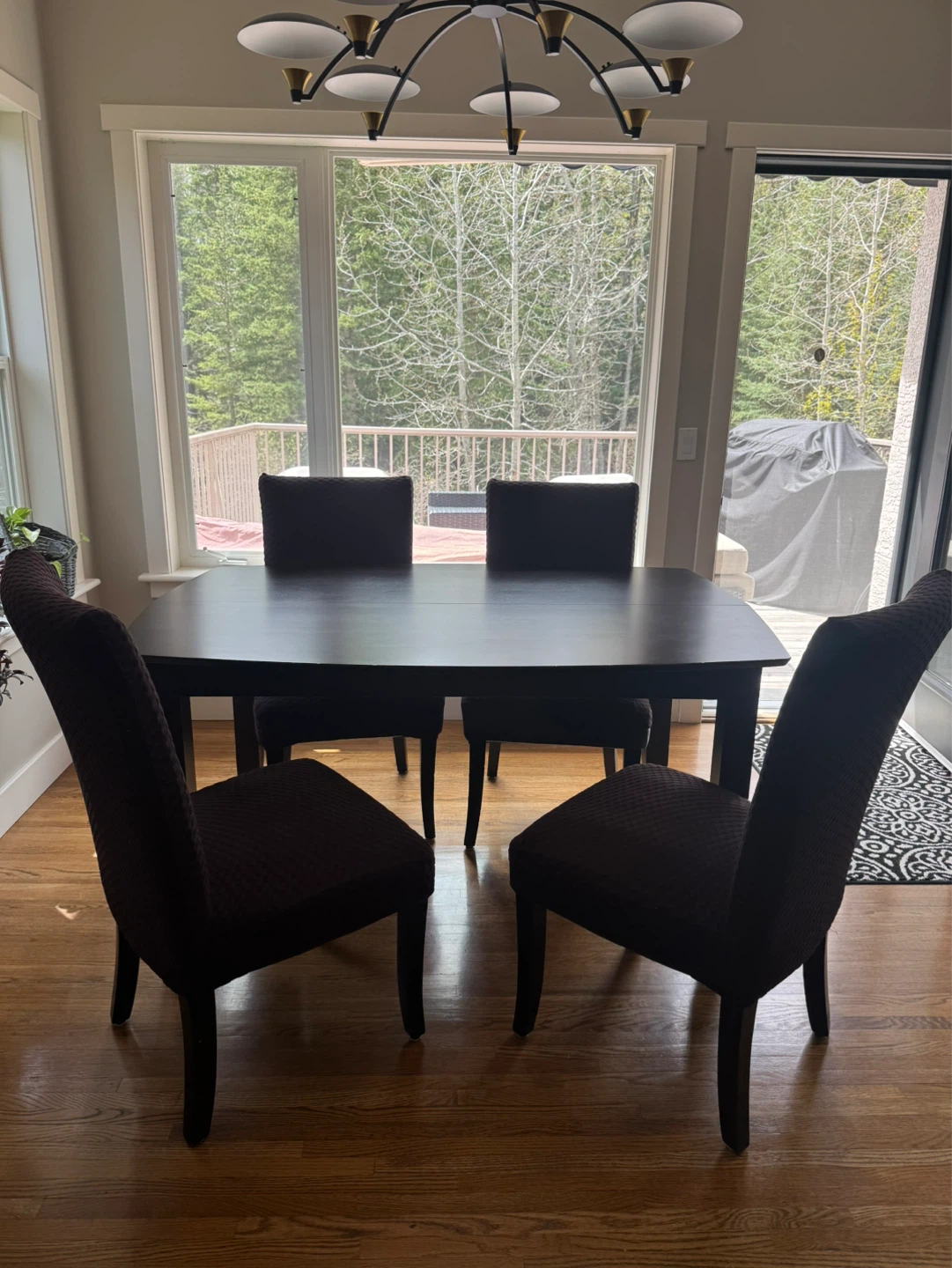 Dining Table & Chairs