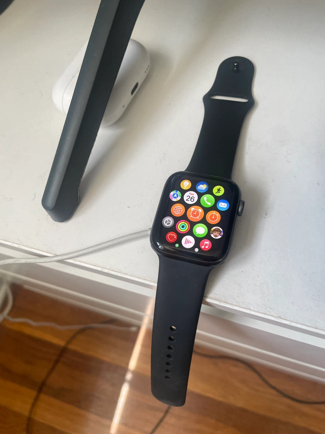 Apple Watch Series 7 - photo 2