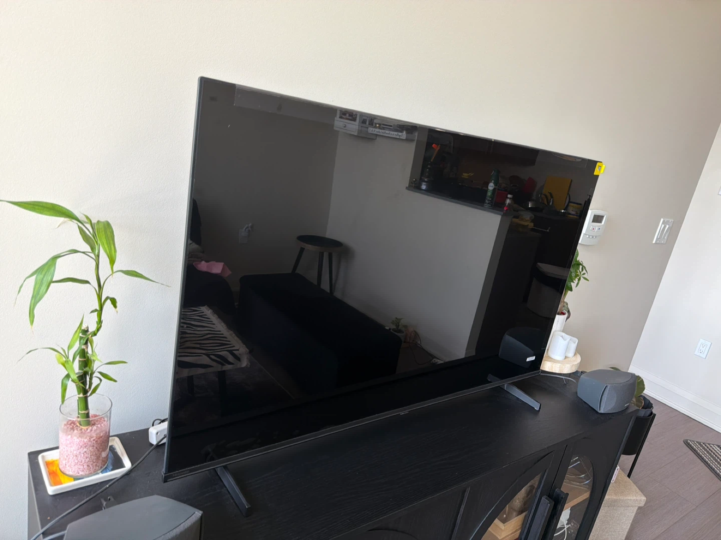 50" QLED QD6 Smart TV - photo 2