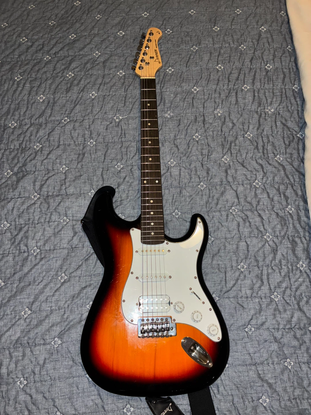 Donner Electric Guitar - Sunburst