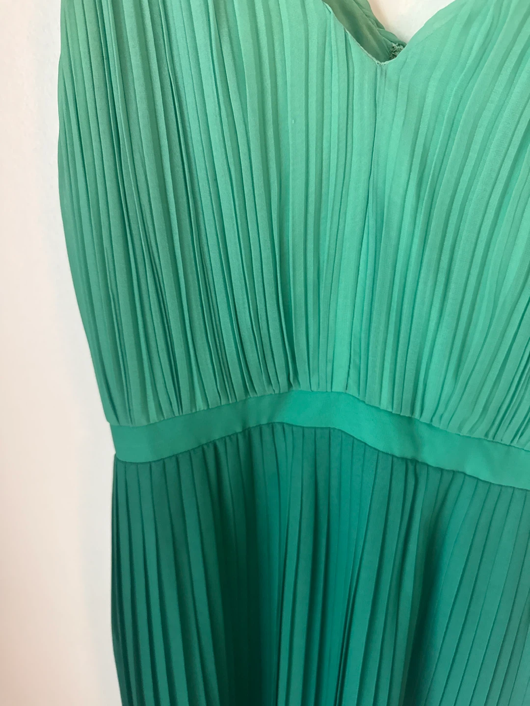Banana Republic Green Pleated Dress Size 4 - photo 2