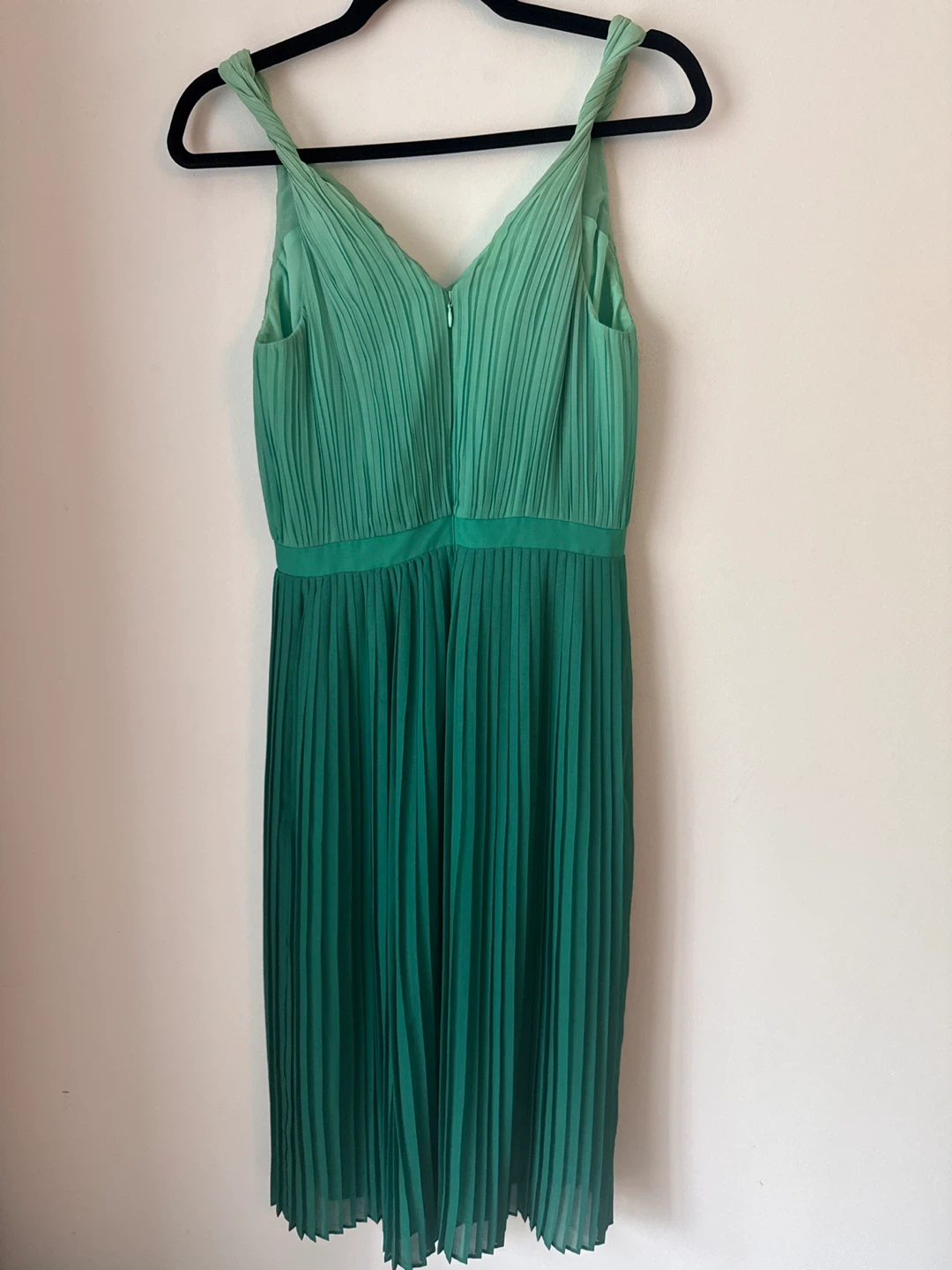 Banana Republic Green Pleated Dress Size 4 - photo 5