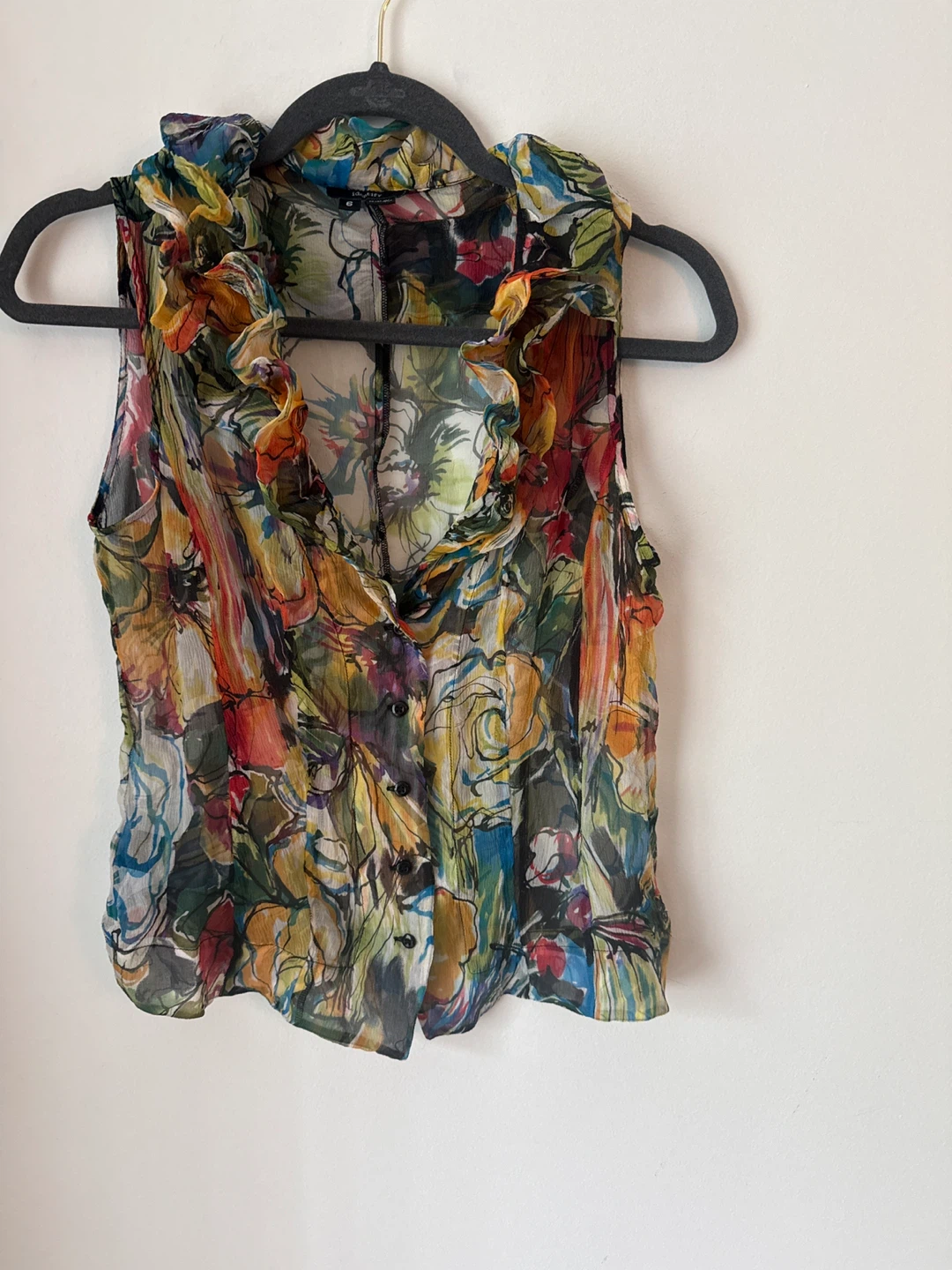 Identify Sleeveless Floral Ruffle Blouse Size 6