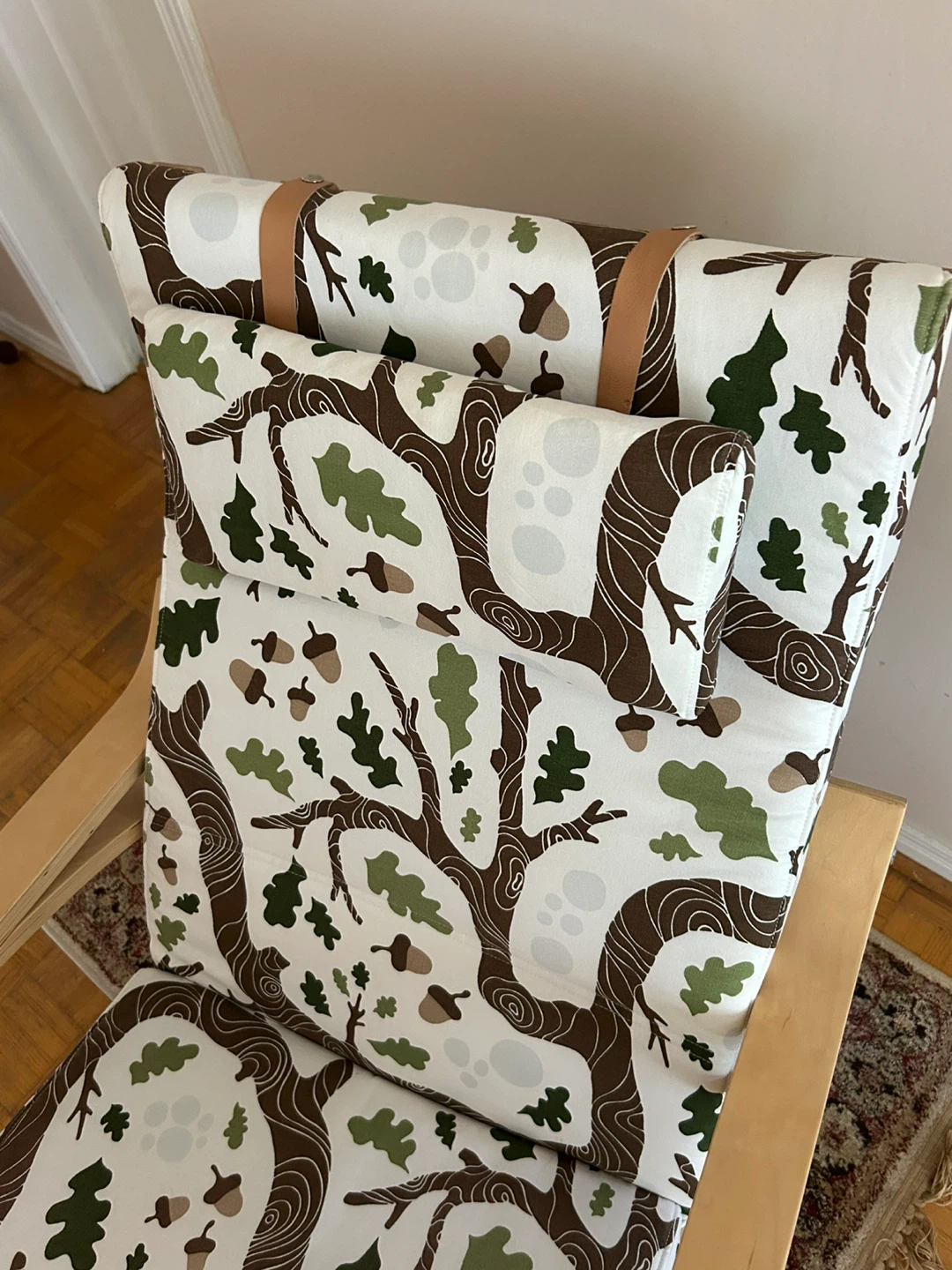 IKEA POÄNG Rocking Chair with Woodland Print Cushions - photo 3