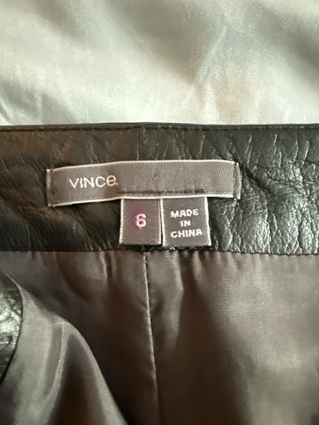 Vince Snake Embossed Leather Skirt Size 6 - photo 4