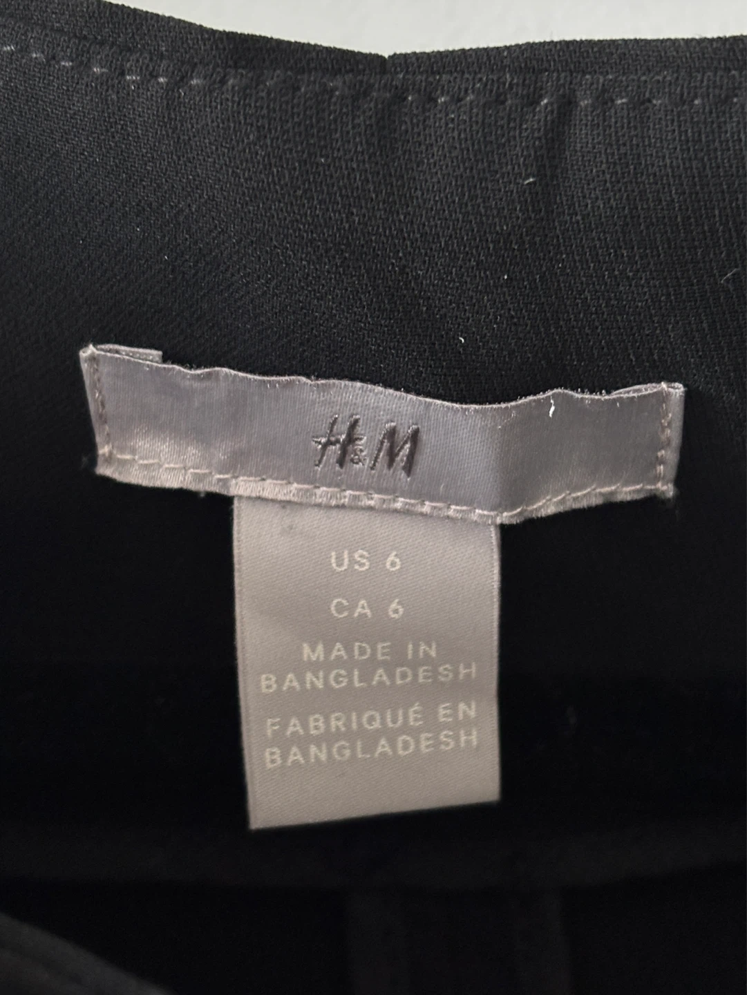 H&M Black High-Waisted Tie-Front Shorts Size 6 - photo 3