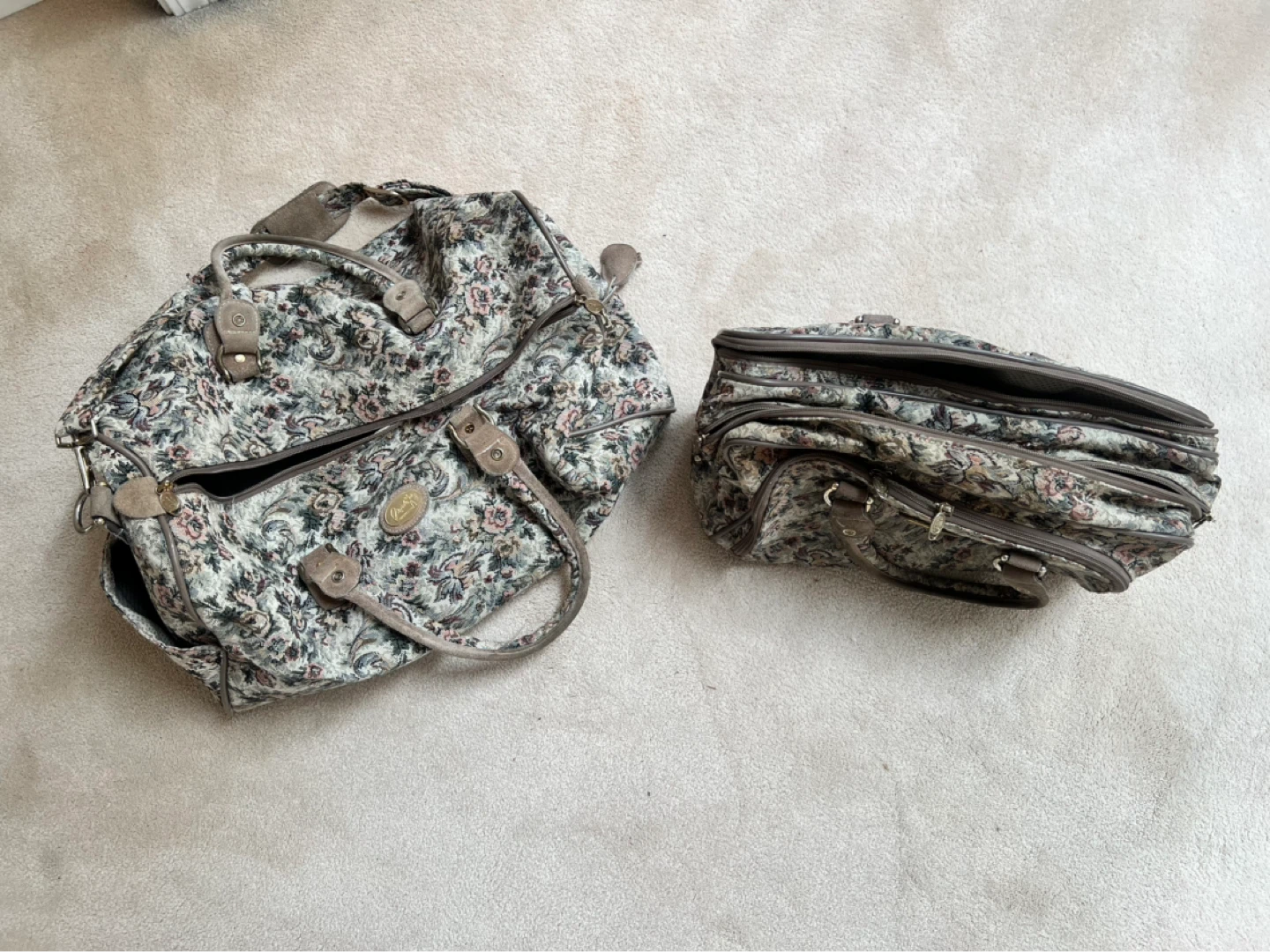 Ricardo Beverly Hills Floral Patterned Luggage Set