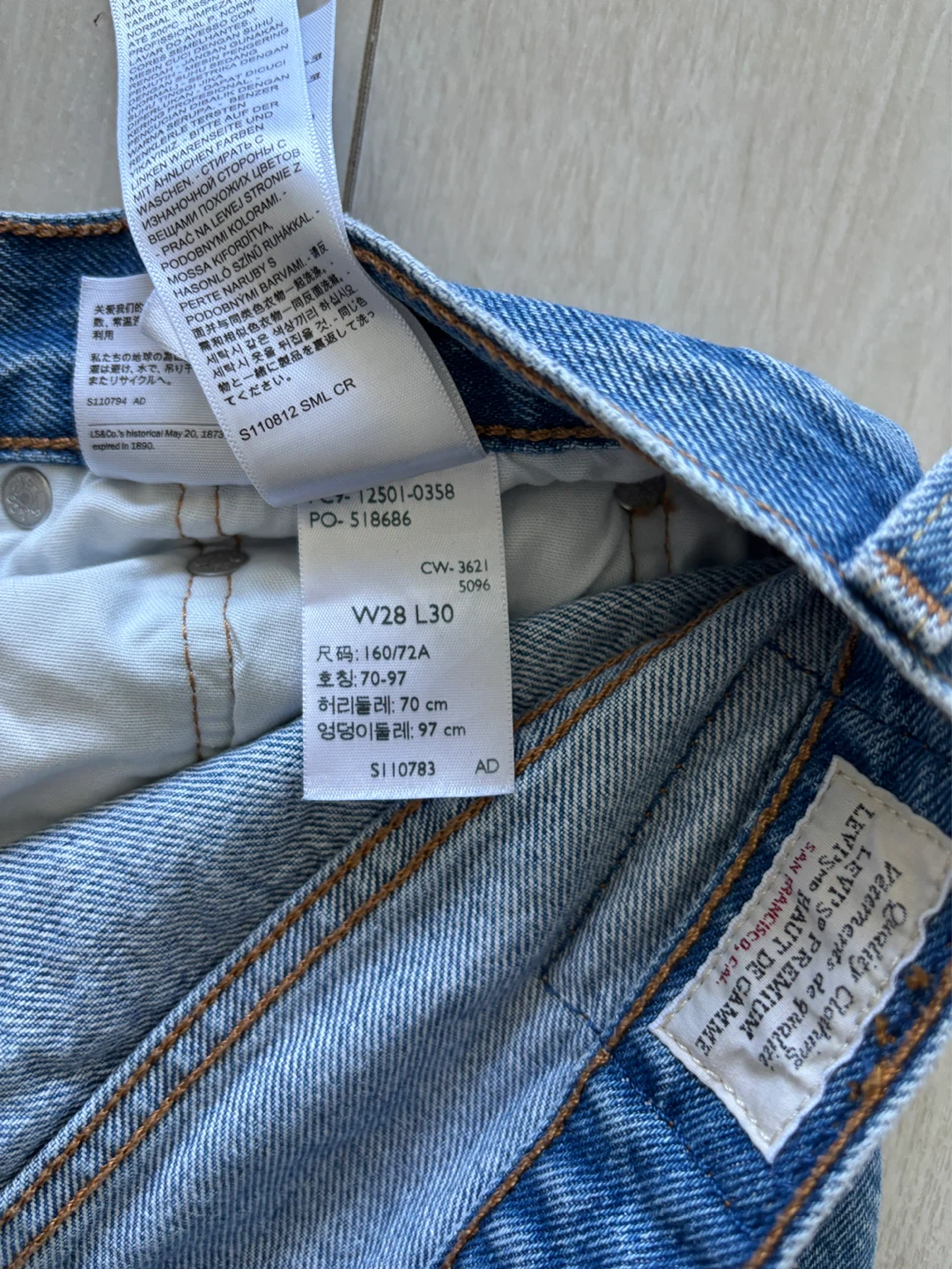 Levi's 501 Women's Jeans W28 L30 - photo 4