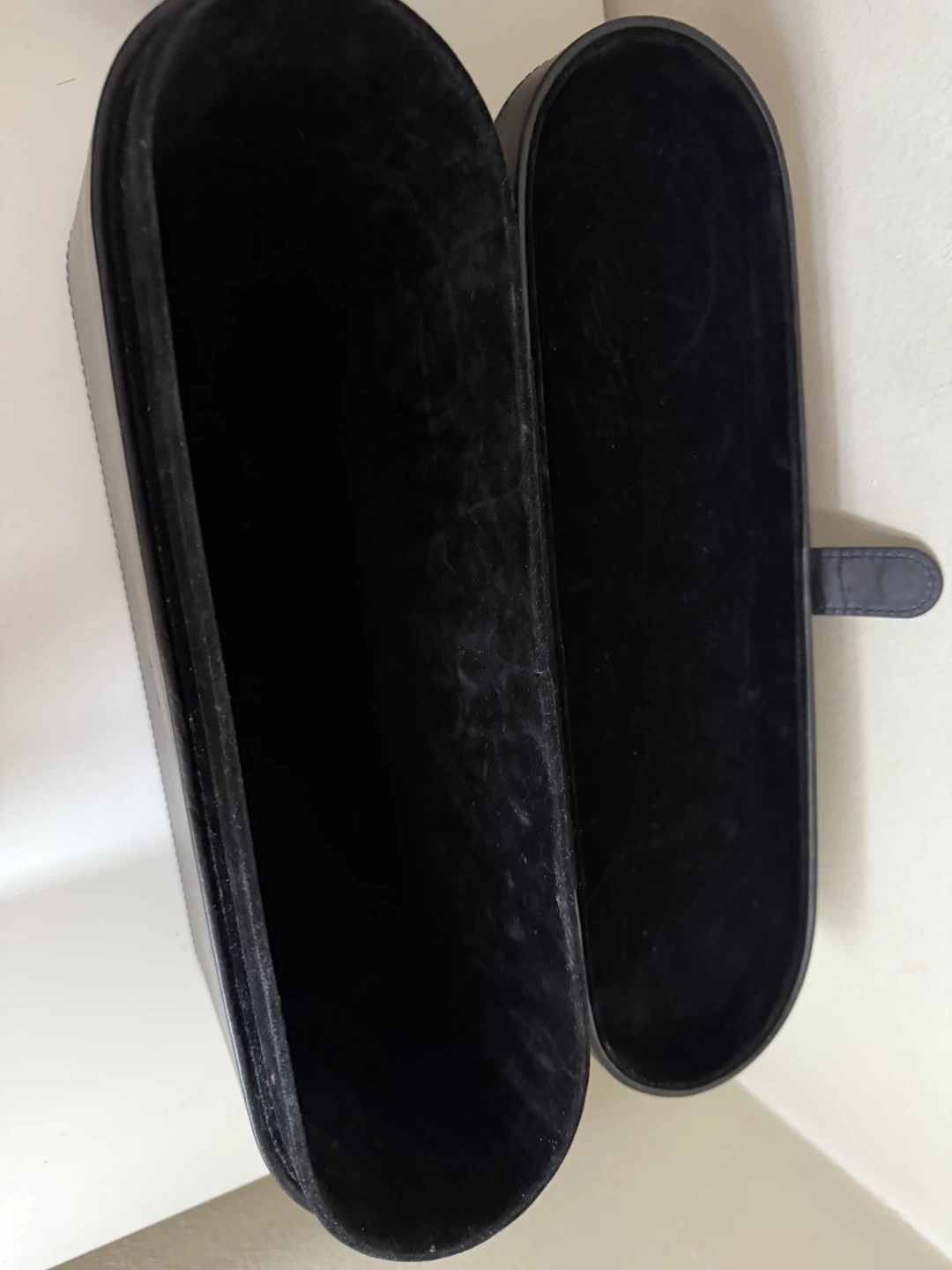Dyson Storage Case - photo 5