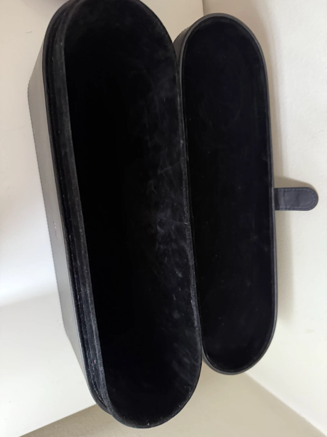 Dyson Storage Case - photo 4
