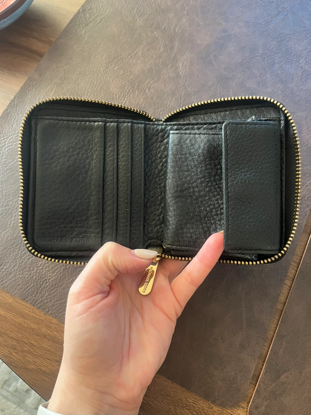 Michael Kors Black Leather Zip Around Wallet - photo 2