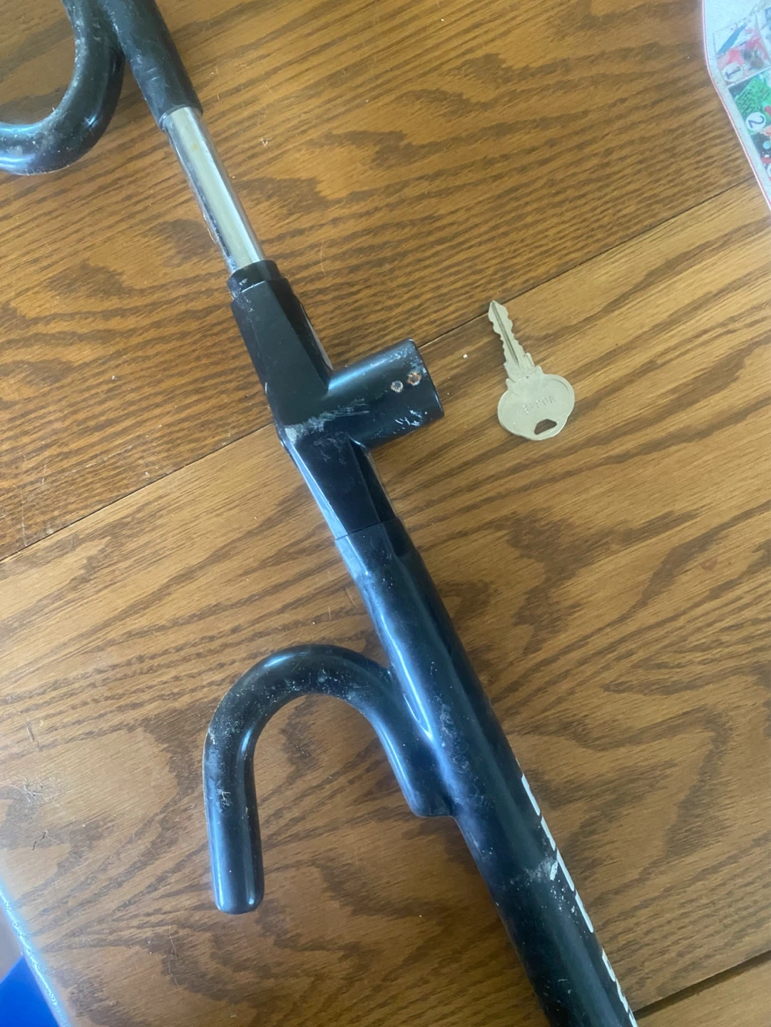Club Basic Steering Wheel Lock with Key - photo 2
