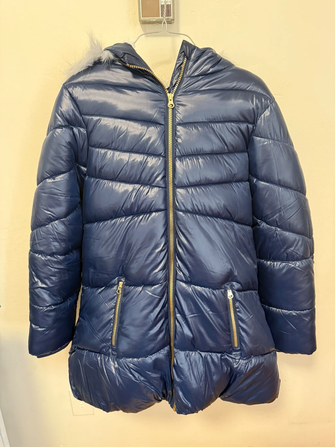 ‼️NEED GONE‼️Navy puffer jacket with faux fur hood XL/TG (14-16)