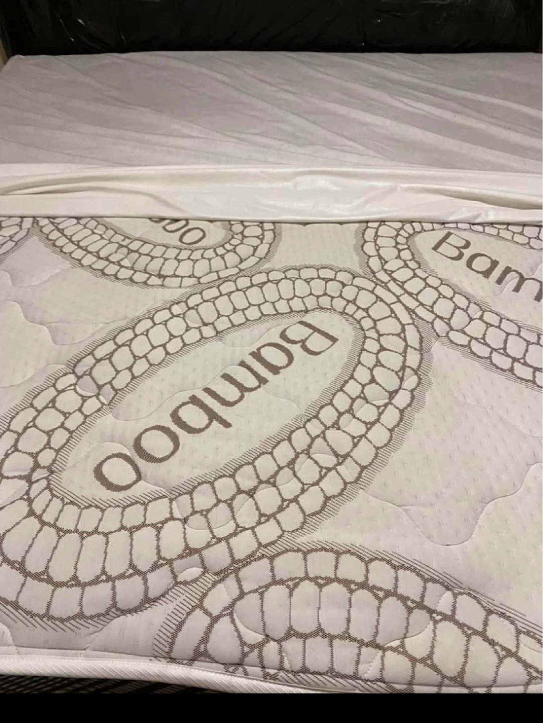 Hard/ firm foam mattress in king size - photo 2