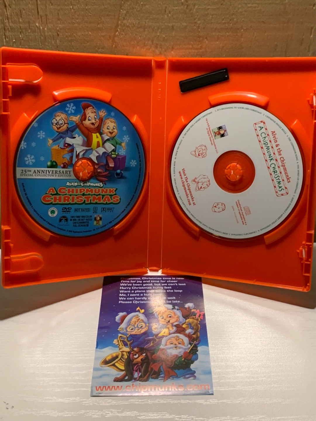 Alvin and the Chipmunks A Chipmunk Christmas DVD - photo 3