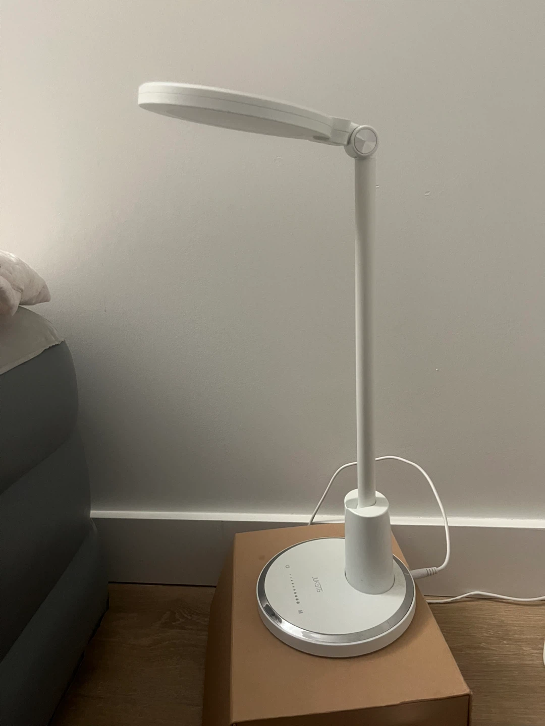 LED desk stand (5colors and 10 brightness) - photo 2