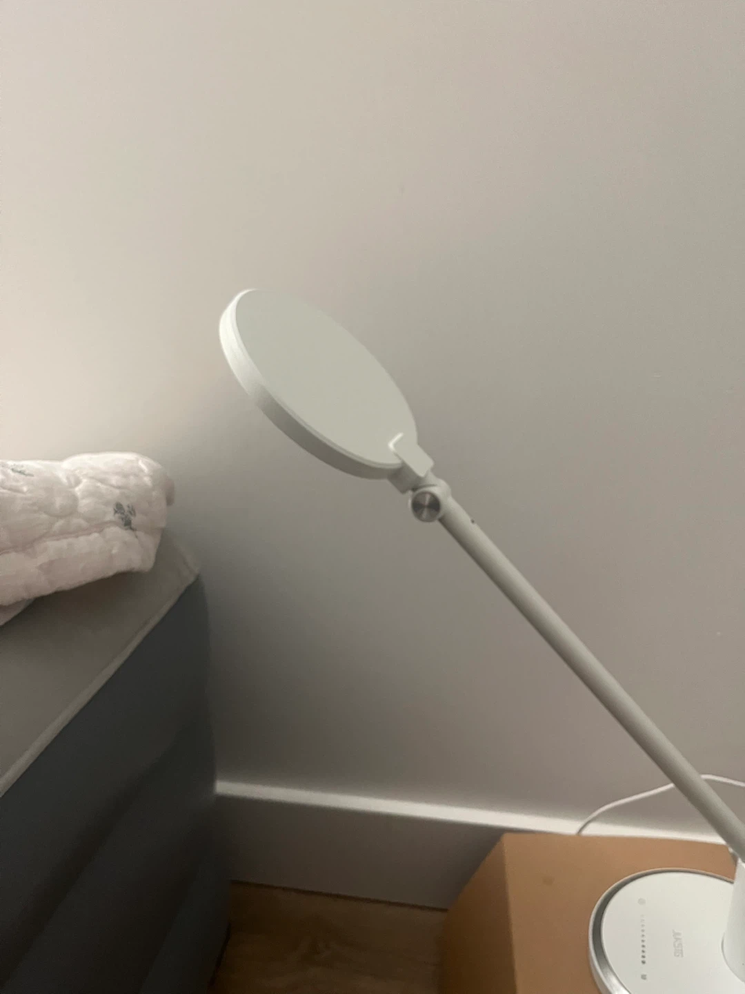 LED desk stand (5colors and 10 brightness) - photo 4